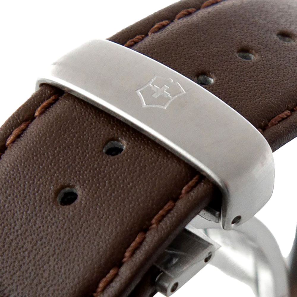 Details Victorinox Leather Strap